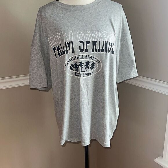 SHEIN Oversized Tee - Picture 1 of 5
